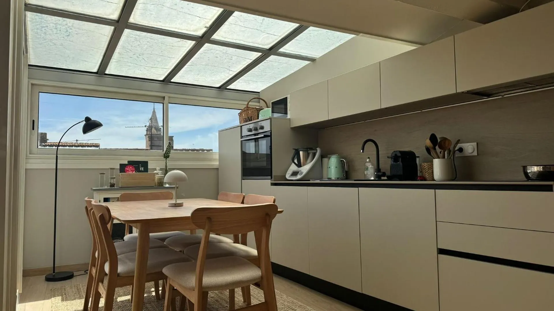 Charmant appartement type loft au cœur de Sanary location